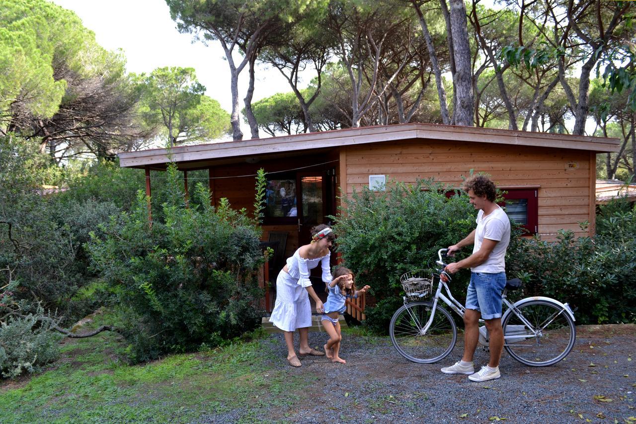 Le Esperidi Camping Ecoresort Marina Di Bibbona Exterior photo