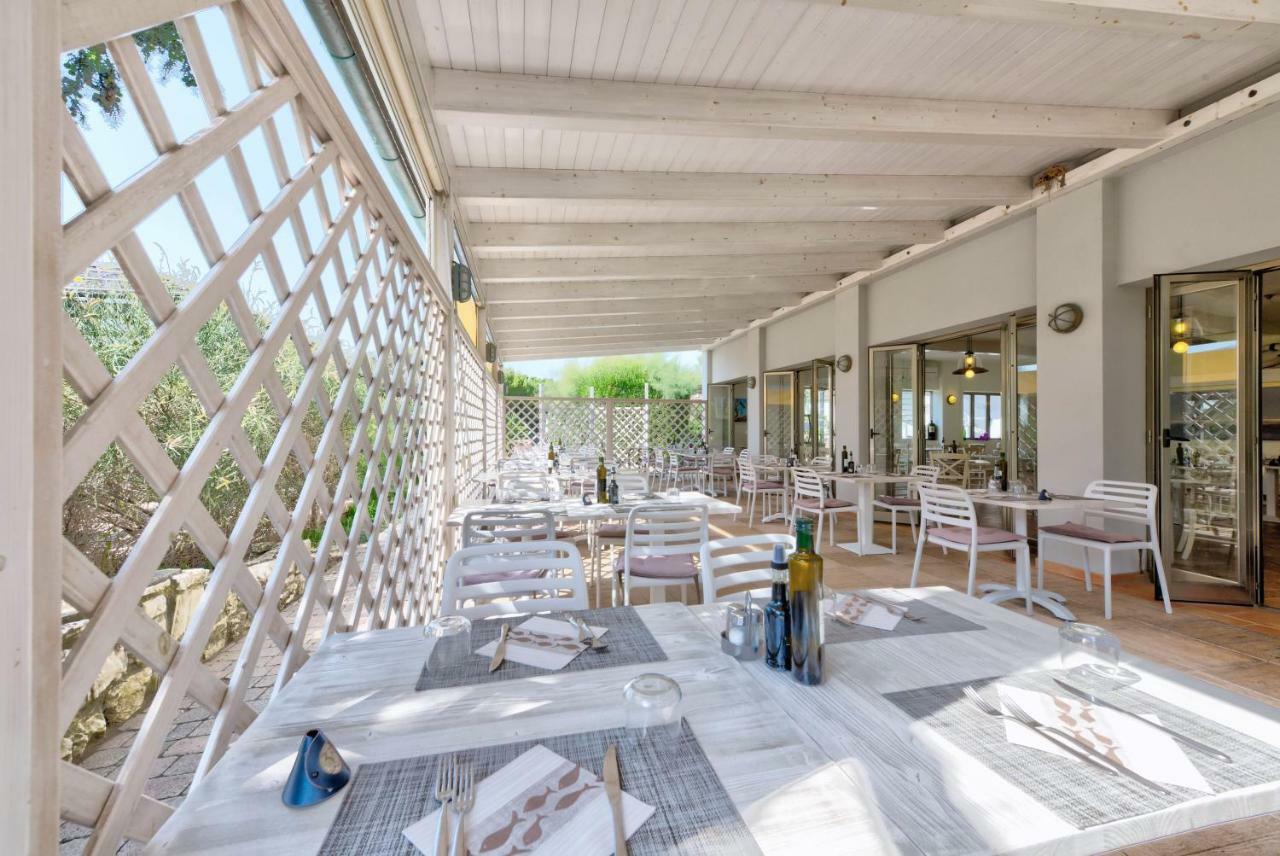 Le Esperidi Camping Ecoresort Marina Di Bibbona Exterior photo